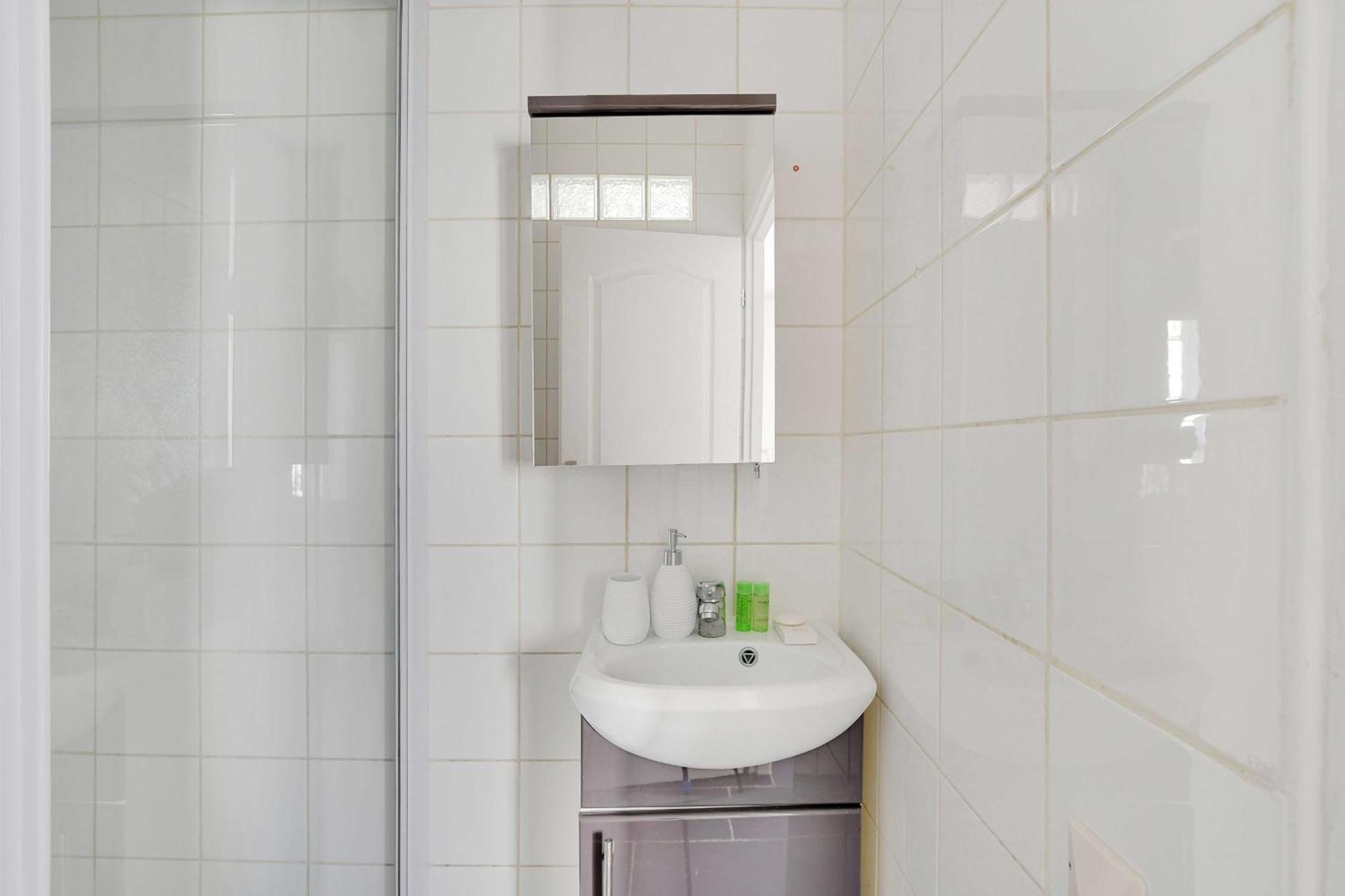 Cmg - Residence Edouard Vaillant ป็องแต็ง ภายนอก รูปภาพ